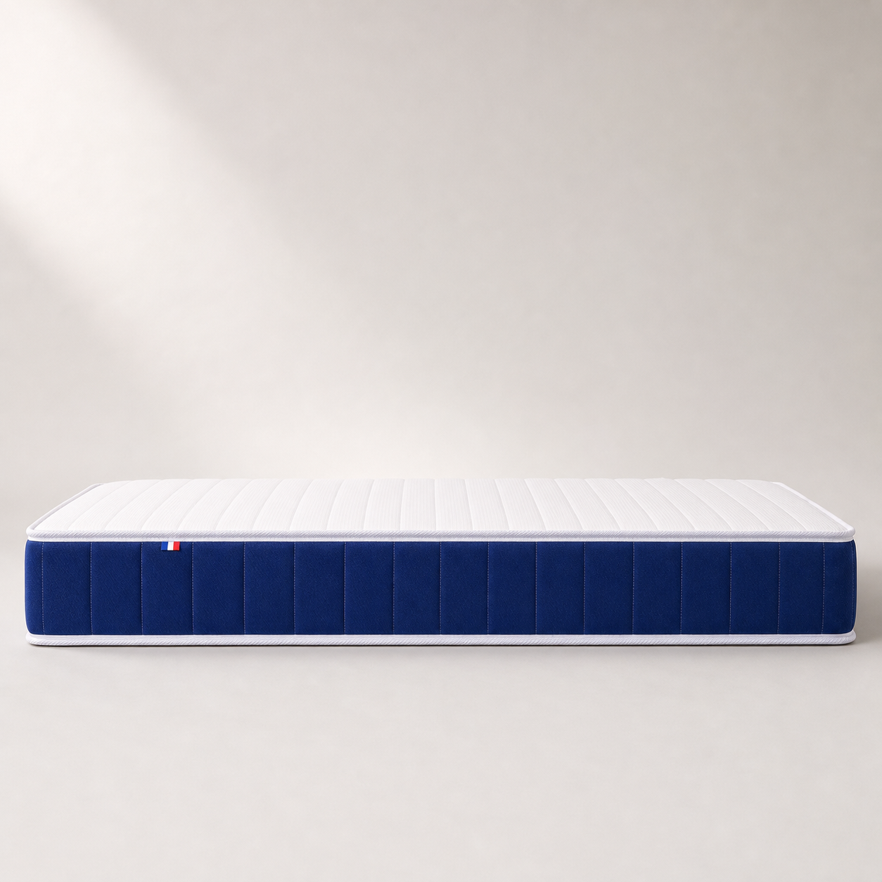 Matelas Hotello fabriqué en Normandie disponible chez Centrale Literie